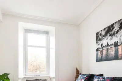 Image de Appartement-Moderne-Salle de bain privée séparée-Vue ville