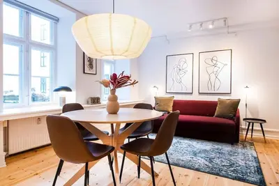 Town hall apartment 1 by Daniel & Jacob's
