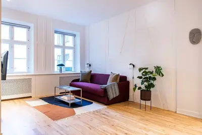 Town hall apartment 2 by Daniel & Jacob's