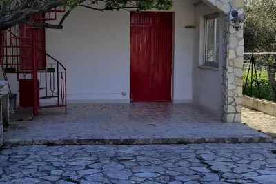 Image de Apartment a few meters from the sea surrounded by greenery