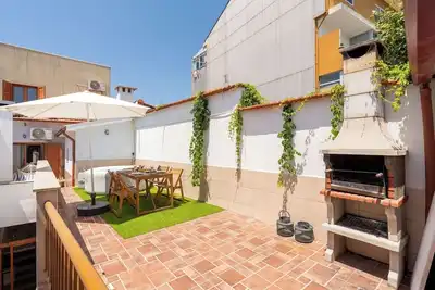 Image de Spacious Duplex | Jacuzzi & Terrace by HostWise