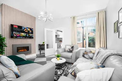 Image de Luxury Edgbaston Townhouse - Terrace - Parking