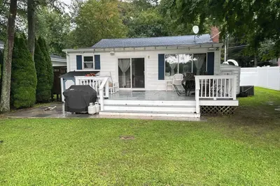 Image de 2 bedroom lake front home ready for the Ryder Cup!