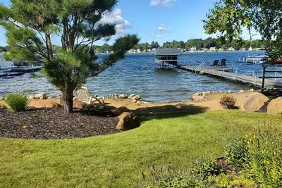 Image de Lakefront Sunsets and Sandy Beach in Rockford, Mi