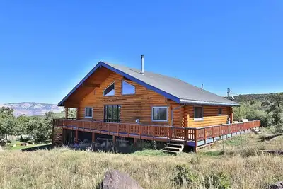 Image de Luxury Cabin on 20 Acres with Mountain Views