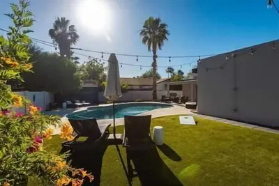 Gorgeous Oasis Heated Pool North Scottsdale