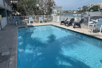 Image de Luxury and Spacious Waterside Getaway