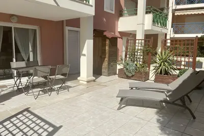 Image de Appt 2 pièces Port Fréjus - Méga terrasse + garage