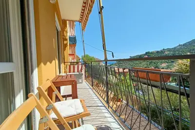 Altido Bright Flat w/2 Balconies & Sea View