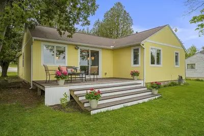 Image de Private Cottage on Crooked Lake