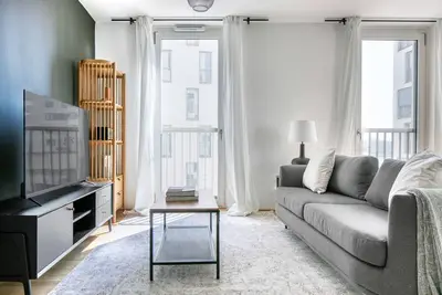 Image de Deluxe Leopoldstadt 2br w/ Loggia, Gym & Sauna, near U2, by Blueground