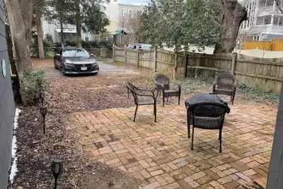 Image de Historic Downtown House with Off Street Parking