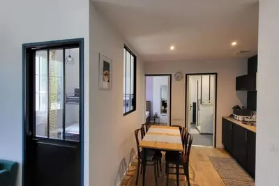 Image de T2 Bis Escapade proche Gare, Centre ville, Parking