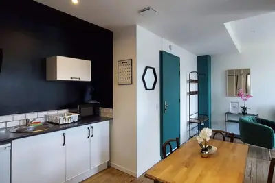 Image de 2-1 Charmant T2 bis proche Gare et Centre Ville - Parking proche