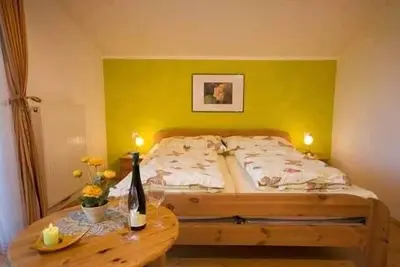 Image de Gemütliches Doppelzimmer mit Terrasse