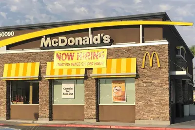 Image de 5 minutes to coachella fest and stagecoach