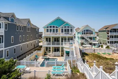 Image de Turtle's Nest: Oceanfront, pool, hot tub, theater & rec rooms and elevator!