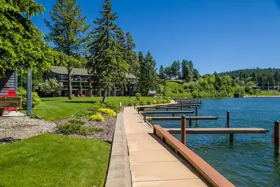 Image de Waterfront condo w/A/C & access to Flathead Lake | Marina Cay Bigfork Waterfront Condo
