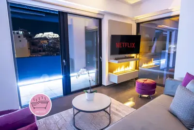 Image de Luxury Penthouse with Acropolis View and Jacuzzi