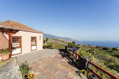 Casa Carlota with sea views in Breña Baja, La Palma