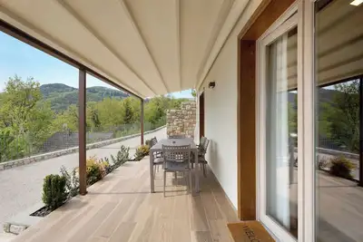 Appartement 'Agriturismo Hegemone Panorama' avec vue sur les montagnes, terrasse partagée et Wi-Fi