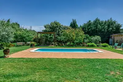 Image de Maison de vacances 'Castell del Montgrí' avec vue sur la montagne, piscine et Wi-Fi