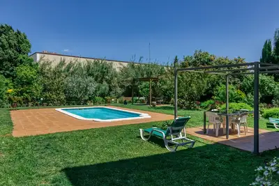 Image de Maison de vacances 'Castell del Montgrí Amunt' avec vue sur la montagne et Wi-Fi