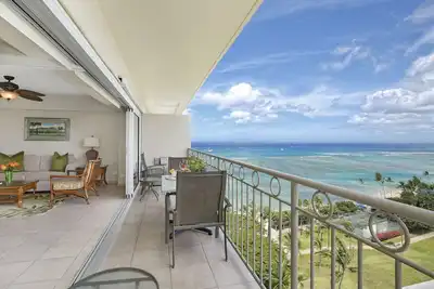 Image de Gorgeous Ocean View and Sunsets! Full Kitchen, Washer/Dryer, Wi-Fi, Sleeps 4.