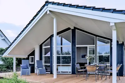 Image de 4-star vacation home on RĂĽgen with Scandinavian flair in a quiet location