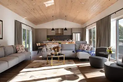 Image de Acacia House - Five Bedroom, Five Bathroom Country home with Wifi
