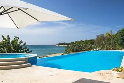 Image de Hispaniola Beach 5b2 Condo 2 Br Oceanview
