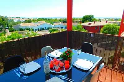 Image de Appartement de 2 chambres avec piscine commune et Parking Commun à Mas Oliva, Rosas