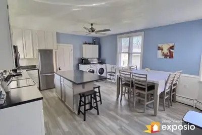 “Country Infinity”-4bdr 1. 5bath York county home located on a quiet rail trail!