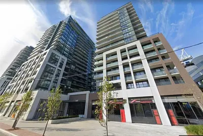 Image de Luxurious 1db Condo Minutes Away From The Cn Tower