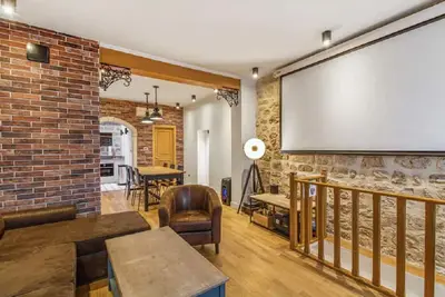 Image de Beau Studio / Loft Meublé 51 m²