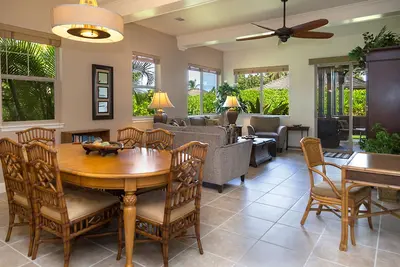 Image de Near Pauoa Bay Sunny Kulalani Getaway w/ Lanai, Pools & Amenities Galore