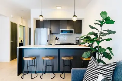 Image de New Condo Walkable to Downtown Bozeman