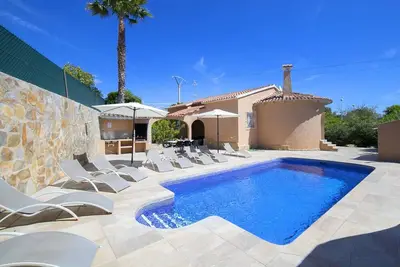 Image de Belle maison de vacances privée avec climatisation, Wifi, piscine privée, Tv, patio, parking