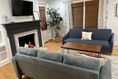 Image de Farmhouse on 24 acres near downtown Aiken and Stable View