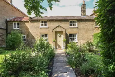 Image de Black Horse Cottage, pet friendly, with open fire in Swainby