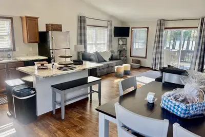 Image de Robins Nest Friendship Lakehouse Retreat