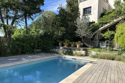 Image de Classé meublé de tourisme 4 étoiles. Grande maison de village, piscine chauffée