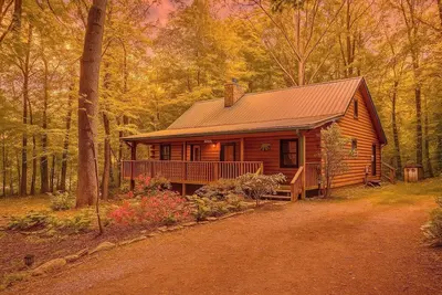 \"Bearly Rustic\" - 2 bdrm/2 bath - Off the grid, beautiful scenic