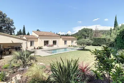 Image de Villa entre Avignon, St Rémy et L'Isle-sur-la-Sorgue