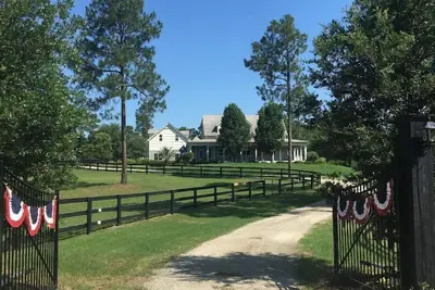 Image de Bucolic rural getaway in the heart of Aiken's premier horse community.