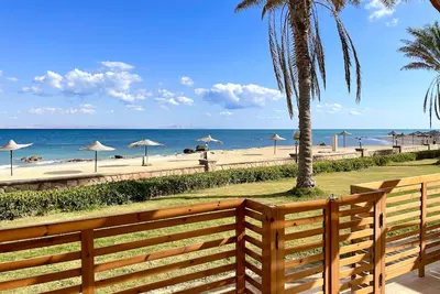 Image de Stunning First-Row Beach House in Sokhna