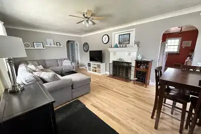 Image de Cozy, Charming, and Convenient to downtown area