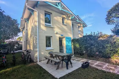 Maisonnette proche des plages dans résidence avec piscine + 4 vélos