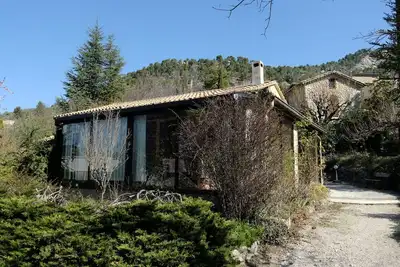 Image de Comfortable house on quiet wooded land