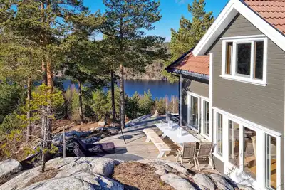 Image de Belle maison à Risør avec sauna